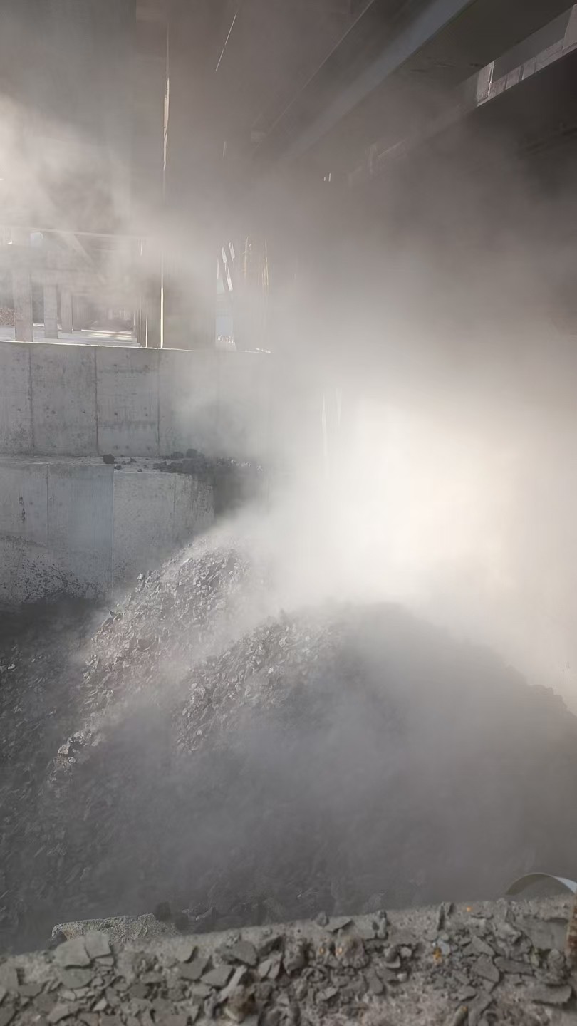 公司承建的兰鑫钢铁集团有限公司120万吨/年焦化项目1#焦炉投产出焦